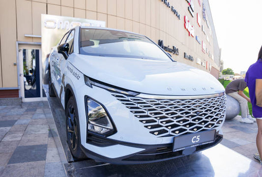 Cara Melindungi Cat Mobil Chery Omoda 5 dari Goresan & Kusam: Pakai MetaAutoWrap!