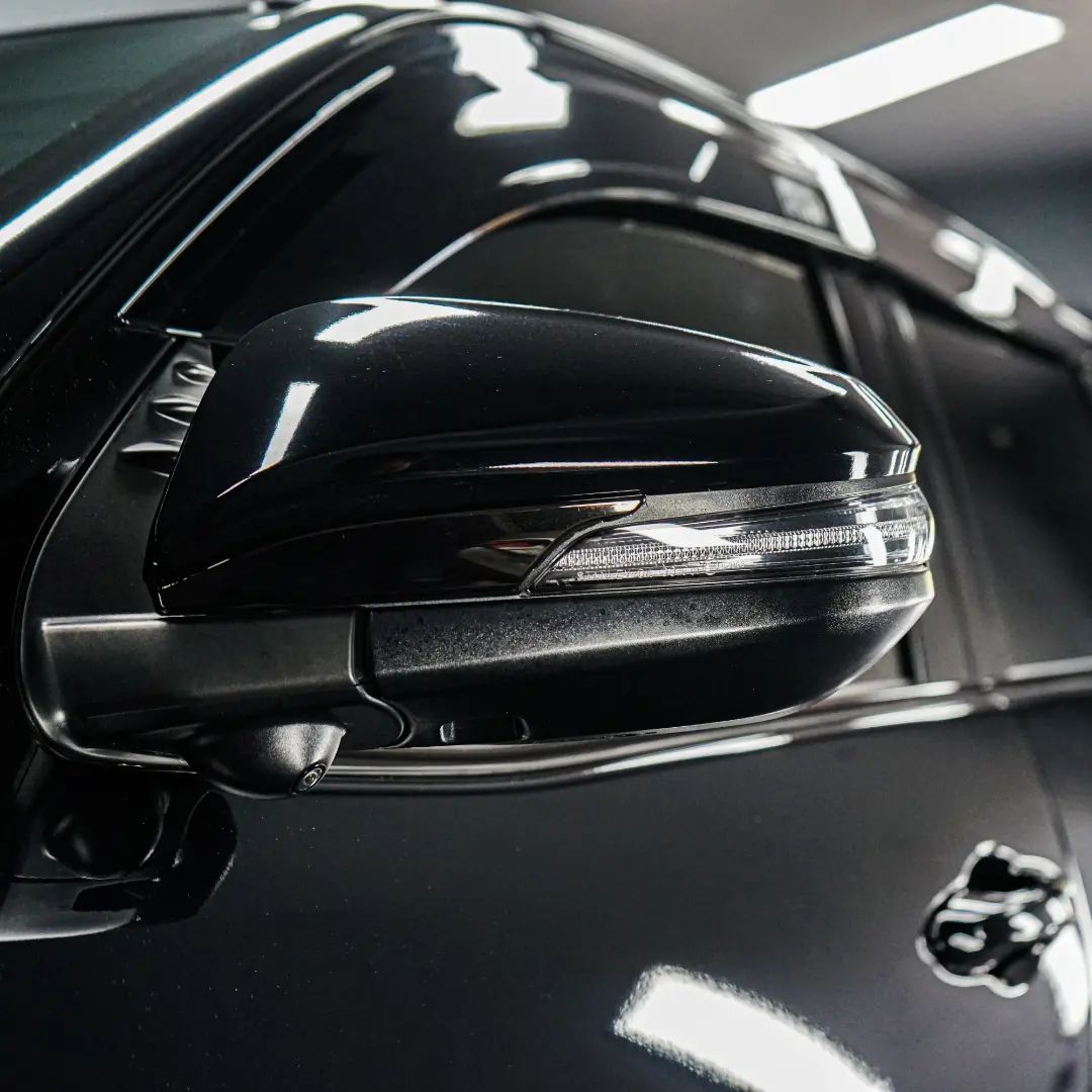 Jasa Wrapping Stiker Toyota Avanza 1.5 Veloz - Hitam Glossy | Meta Autowrap