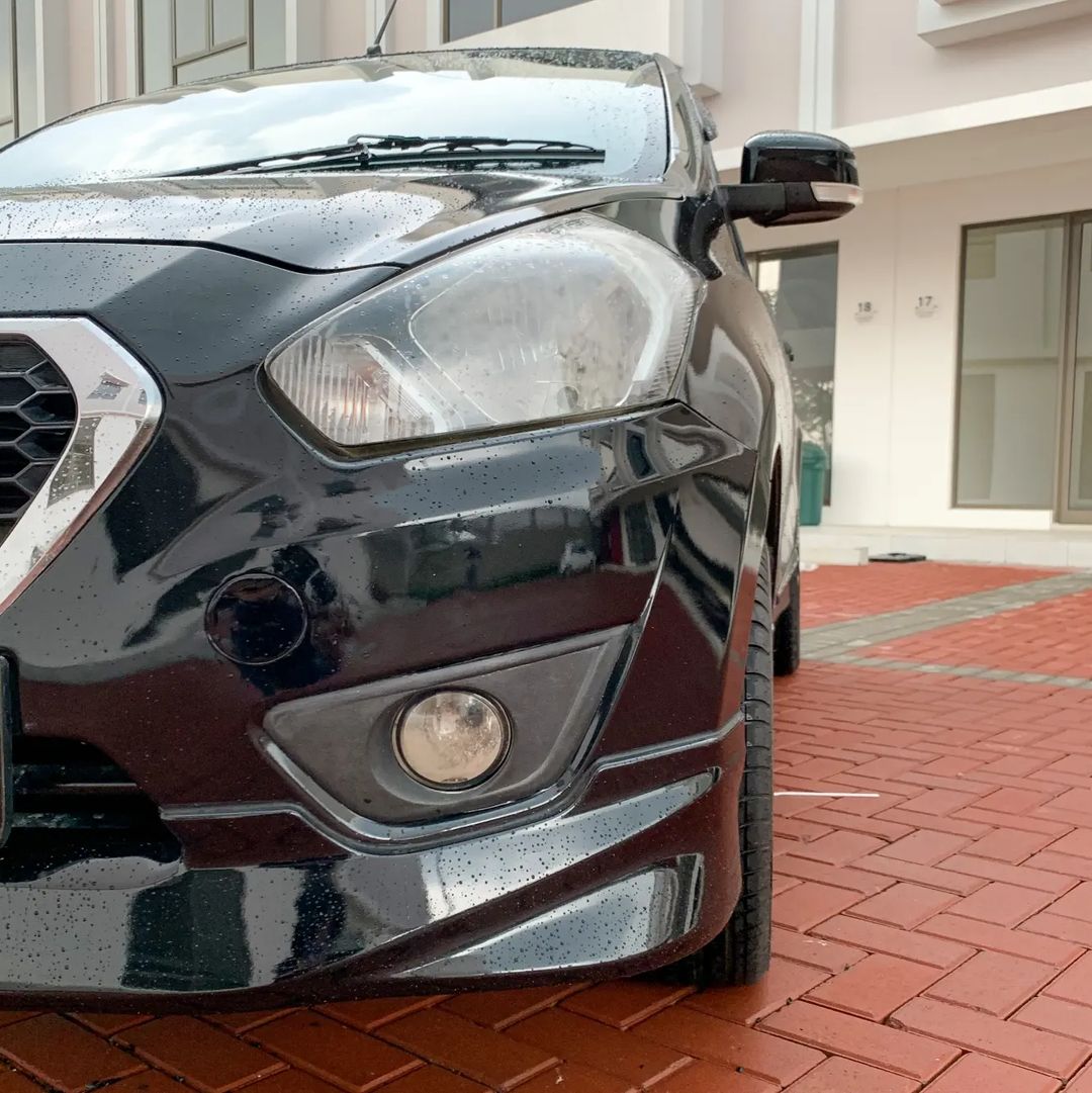 Wrapping Stiker Datsun Hitam Glossy Maxdecal