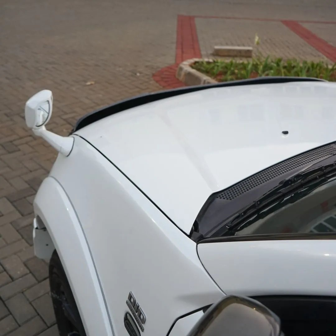 Wrapping Stiker Pajero Sport Menggunakan Fanchi Seri PET Pearl White