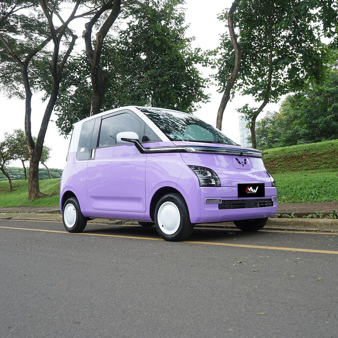 Jasa Wrapping Stiker Wuling Air EV | Maxdecal