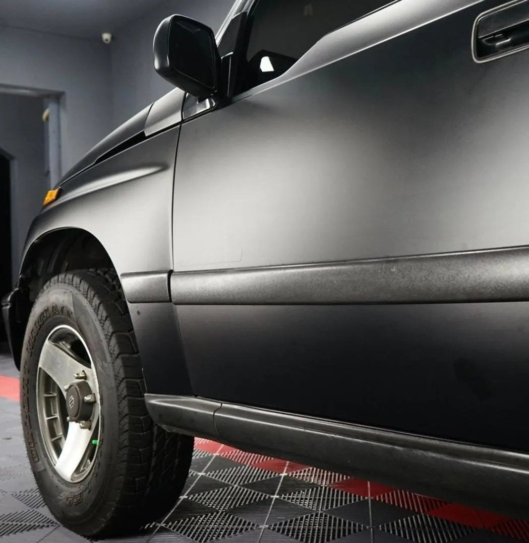 Pemasangan Wrapping Stiker Hitam Doff Suzuki Escudo | Maxdecal