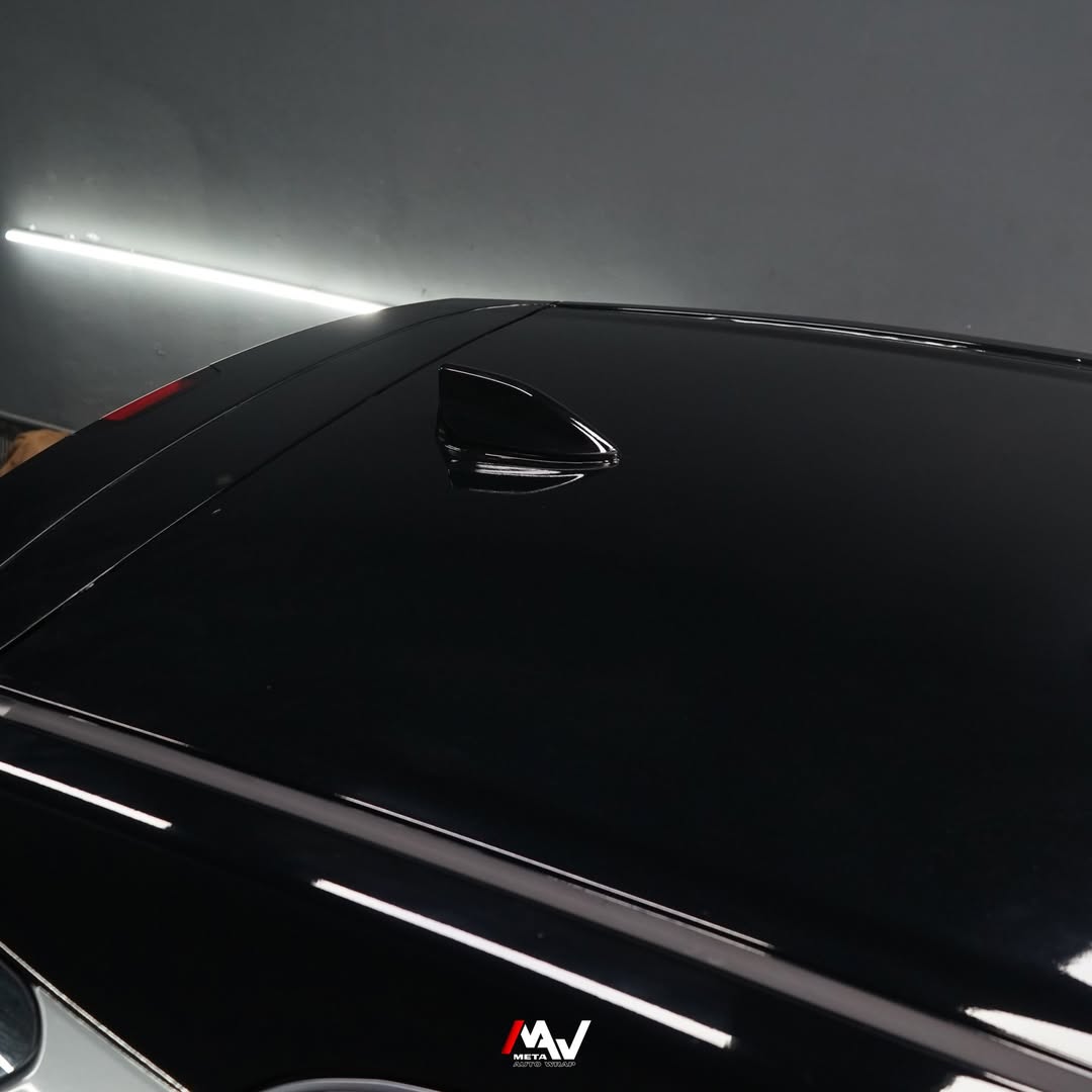Apakah Stiker Mobil Meninggalkan Lem Setelah Dilepas?