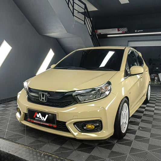 Wrapping Stiker Mobil Brio Menggunakan Warna Beige | Oracal