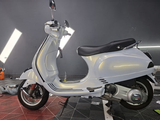 Skotlet Motor Vespa Warna Pearl Gold