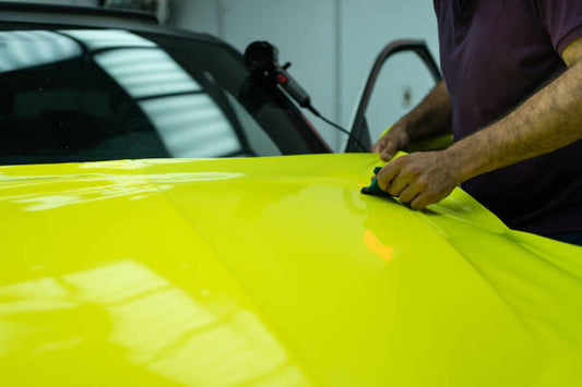 Mengenal Berbagai Jenis Stiker Mobil: Dari Stiker Vinyl hingga PPF