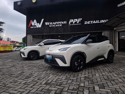 Wrapping Stiker Two Tone BYD Atto 1 Black Piano Premium | Meta Autowrap