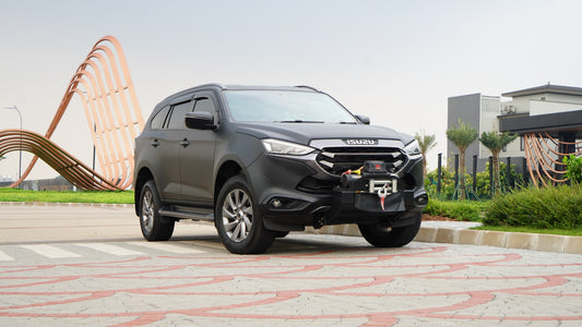 Wrapping Mobil Isuzu D-Max