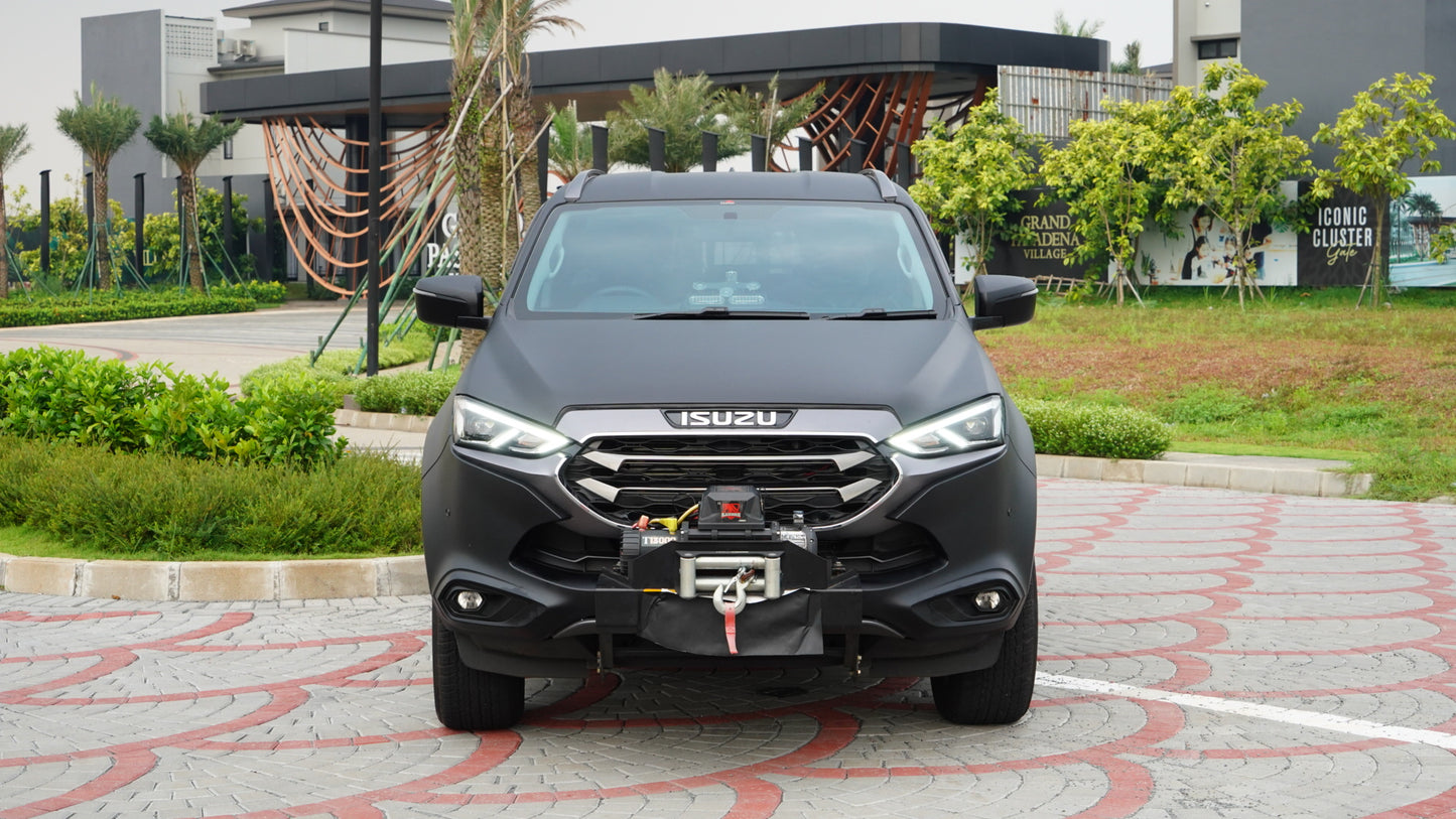 Wrapping Mobil Isuzu D-Max
