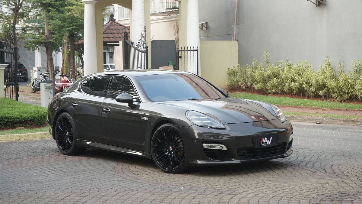 Porsche Panamera S Chrome Delete & Velg Black | Meta Autowrap