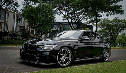 Wrapping Stiker Mobil Bmw